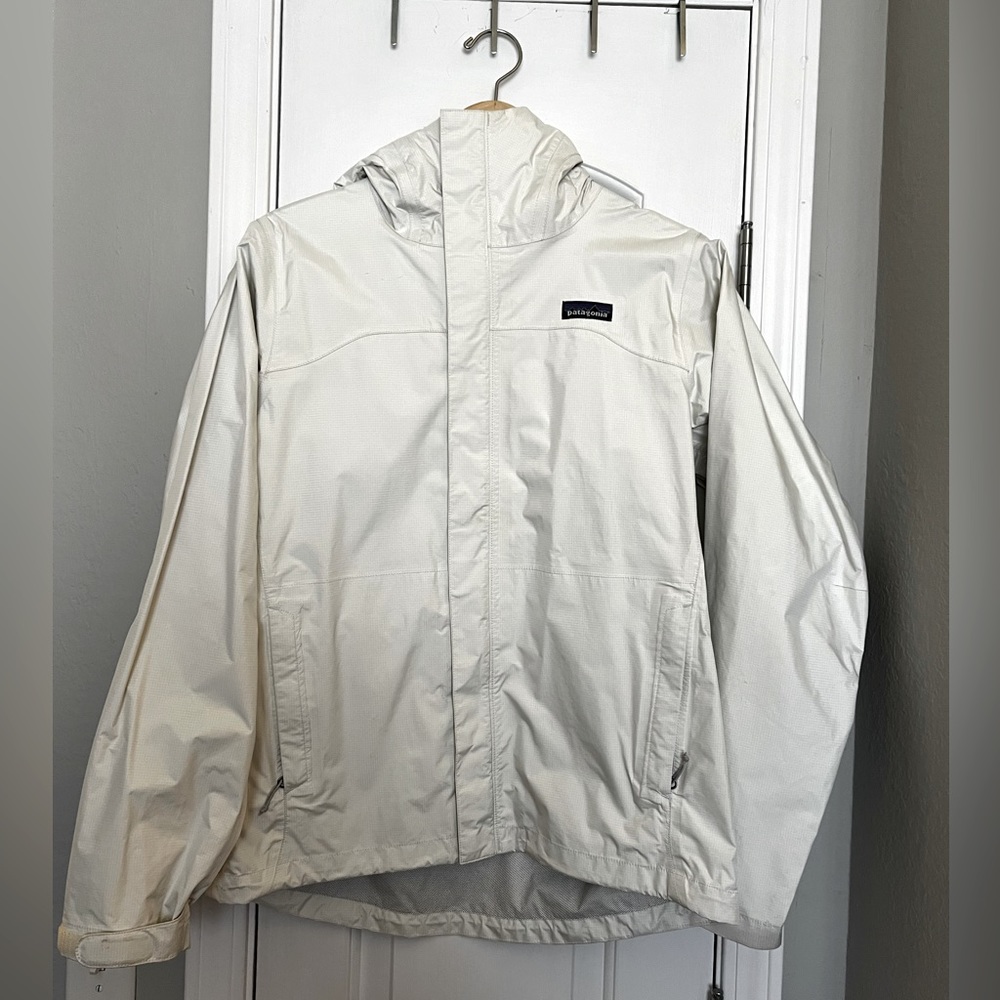 Patagonia Rain Jacket, white, size M